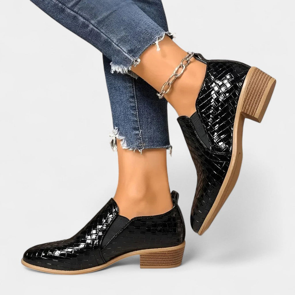 Abella - Zapatos Oxford de Cuero Vegano.