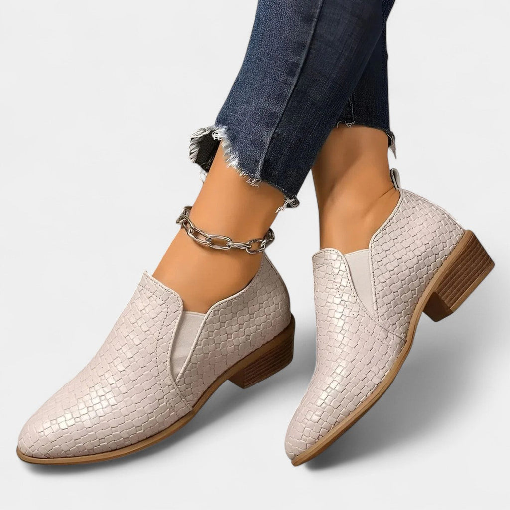 Abella - Zapatos Oxford de Cuero Vegano.