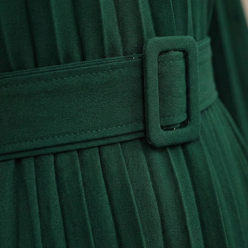 Clara - Vestido Elegante de Manga Larga.