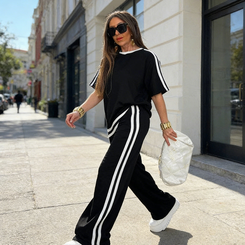 Marina  - Conjunto de Top a Rayas y Pantalón.
