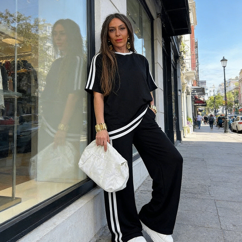 Marina  - Conjunto de Top a Rayas y Pantalón.