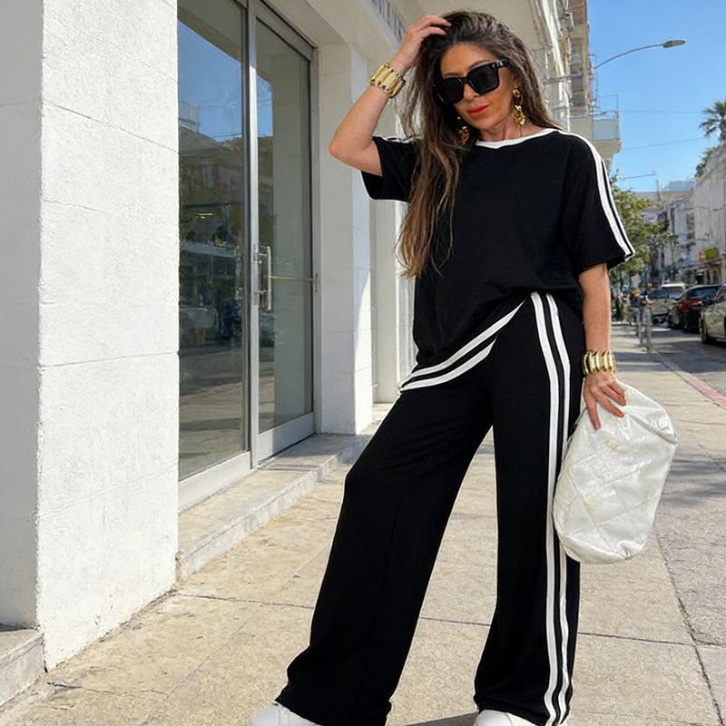 Marina  - Conjunto de Top a Rayas y Pantalón.